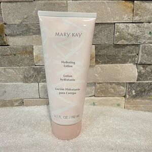 Mary Kay Pink Hydrating Body Lotion